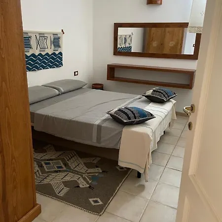 Sardinia House شقة